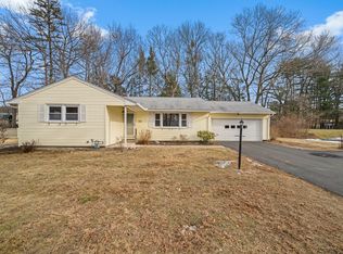 221 Bel Air Dr, Longmeadow, MA 01106