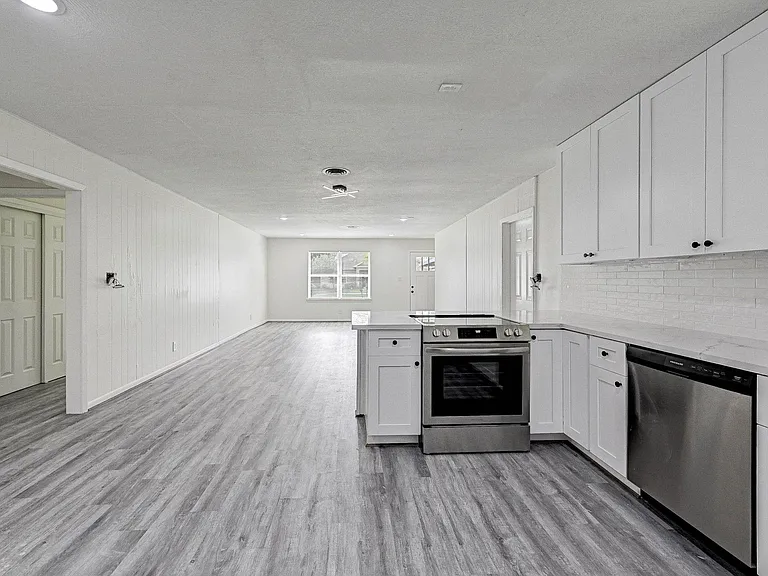 6027 Ledbetter St — Photo 11