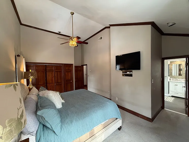 20 Mayfair Ct — Photo 11