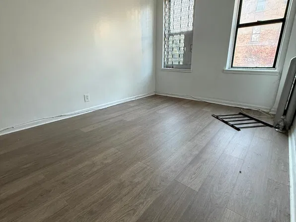 (undisclosed Address), Bronx, NY 10458