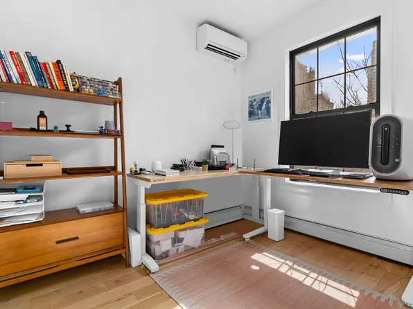 212 Franklin Street image 13 of 21