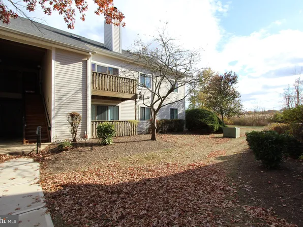 912 Aspen Dr, Plainsboro, NJ 08536