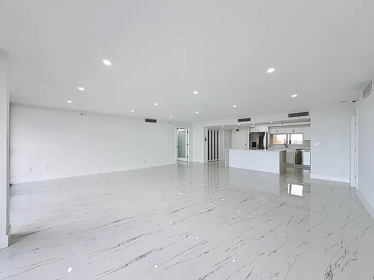 2480 Presidential Way #902 — Photo 15