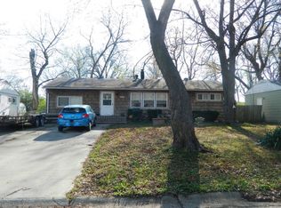 10805 Cambridge Ave, Kansas City, MO 64134