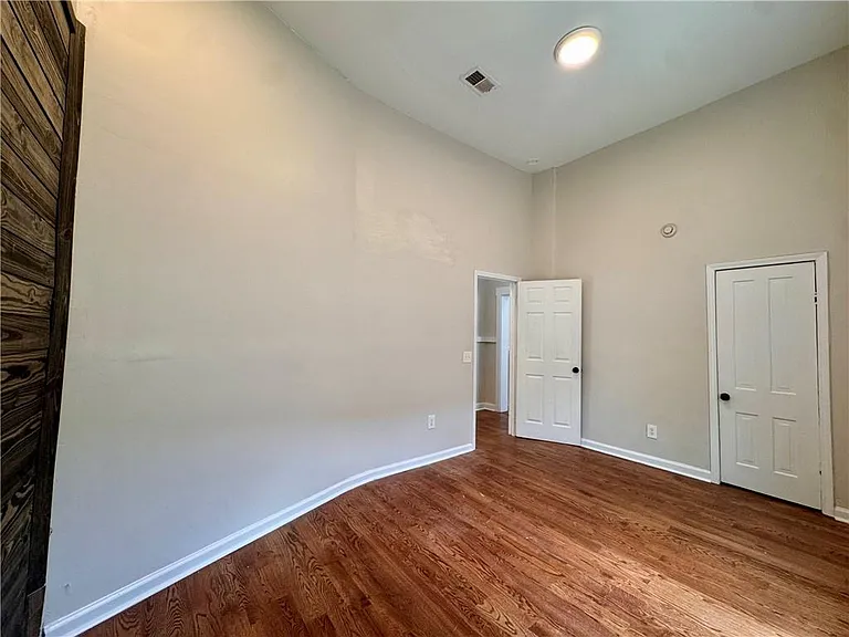 957 Coleman St SW — Photo 6