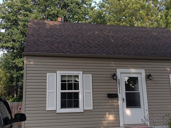 2nd image of 28311 Larchmont St