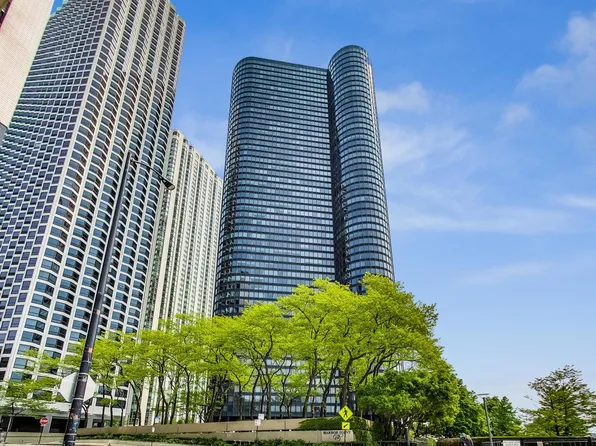 155 N Harbor Dr APT 1711, Chicago, IL 60601