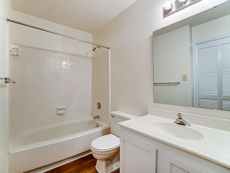 3020 Heathstead Pl #D — Photo 6