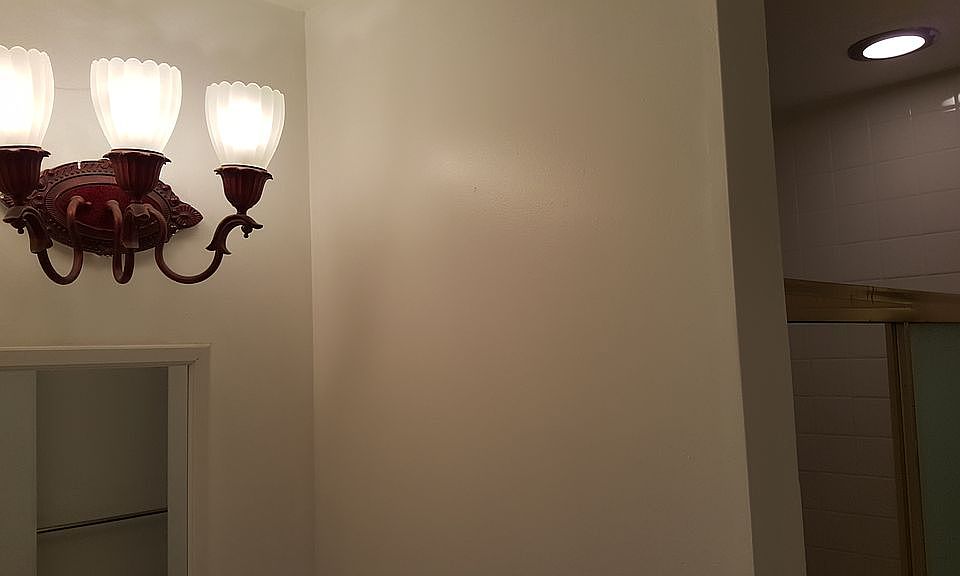 1st image of 12918 Bloomfield Ave