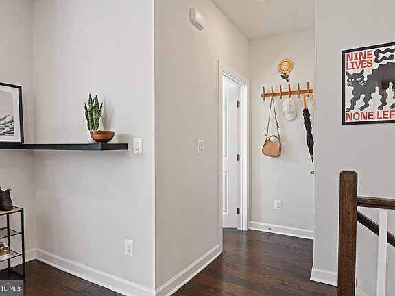 3rd image of 44642 Provincetown Dr