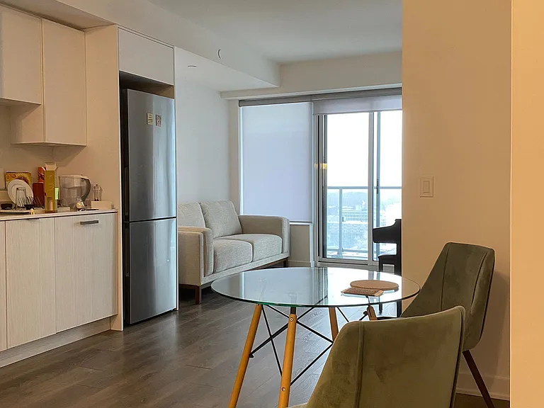 195 Redpath Ave #2205 — Photo 26
