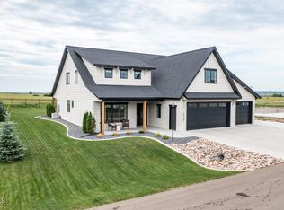 3515 Palmer Pl, Bismarck, ND 58503