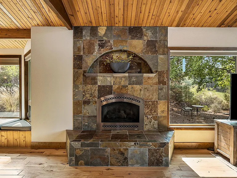 19607 Pine Holw — Photo 10
