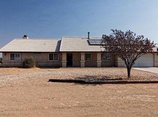 7426 Cedar St, Phelan, CA 92371