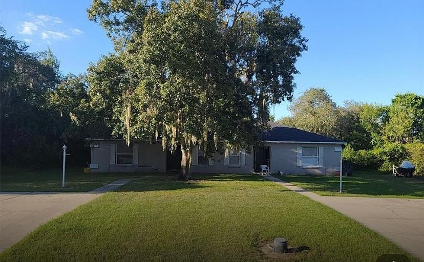 1st image of 3241 Courtney Dr