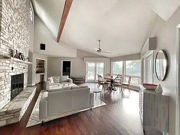 2489 Colleen Dr — Photo 15