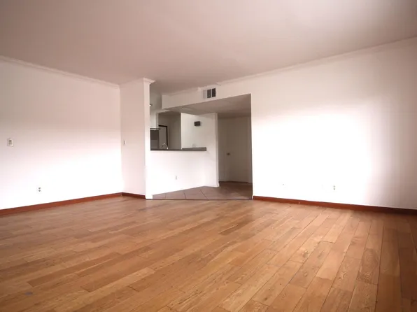 14033 Foothill Blvd., 14033 Foothill Blvd #13, Sylmar, CA 91342