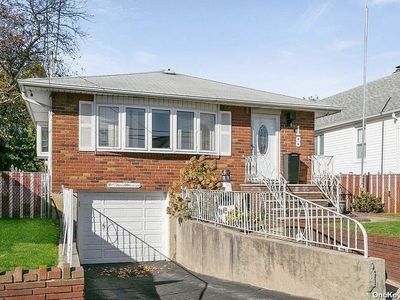18 Ormonde Boulevard, Valley Stream, NY, 11580