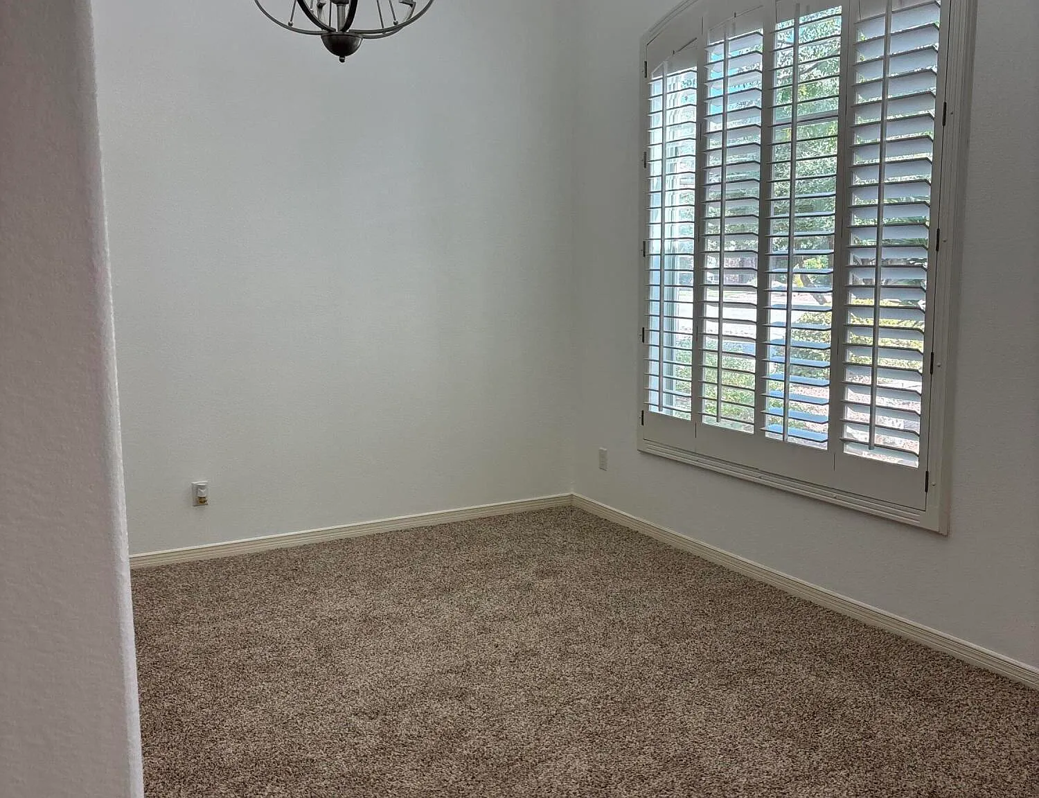 4 bed, 3.5 bath, 2650 sqft, $2,750 — Photo 4