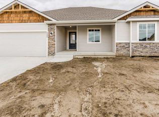 4600 Snapdragon Dr, Manhattan, KS 66502