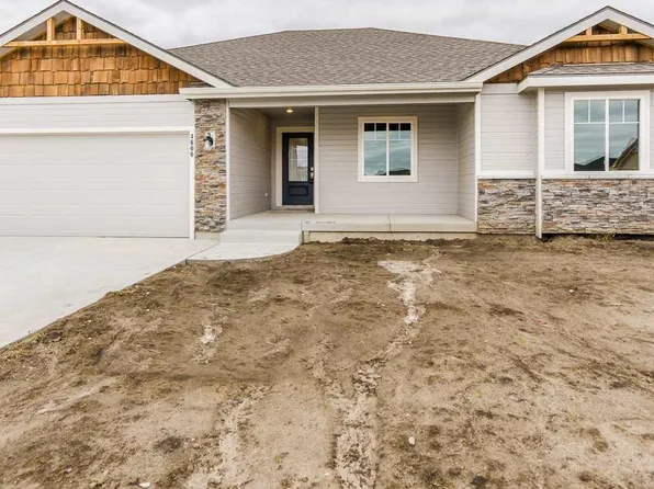 4600 Snapdragon Dr, Manhattan, KS 66502