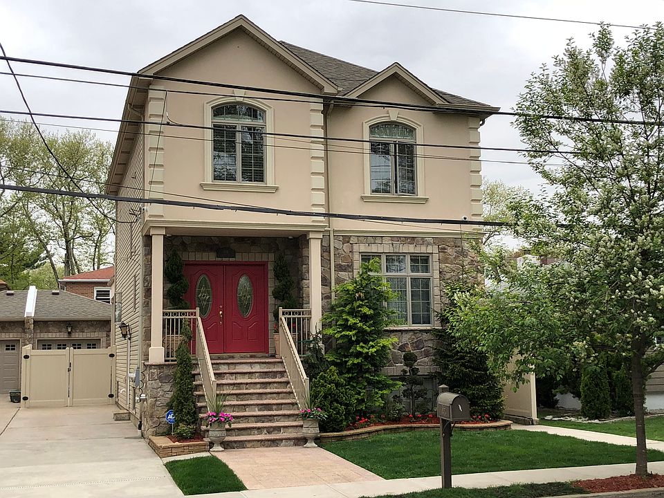 2nd image of 316 Locust Ave