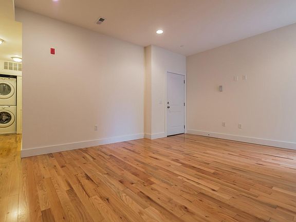 5th image of 912 N 19th St #D