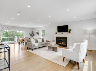 18 University Ave, Chatham Boro, NJ 07928