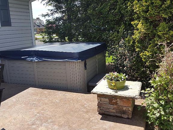 5th image of 1137 Garden Ave