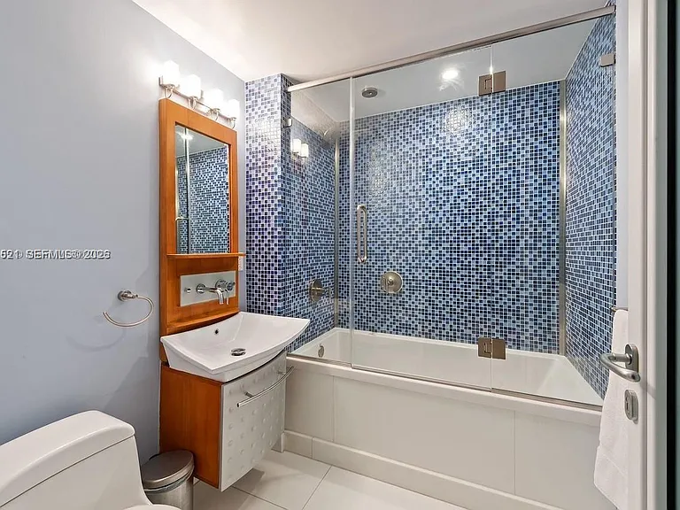 1040 Biscayne Blvd #4403 — Photo 12