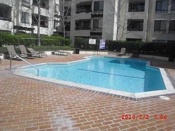 4th image of 2520 Clairemont Dr Unit 208