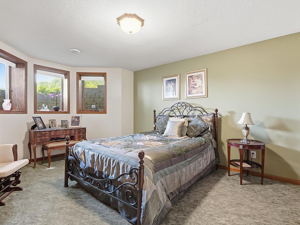 26th image of 11761 Lake Rd