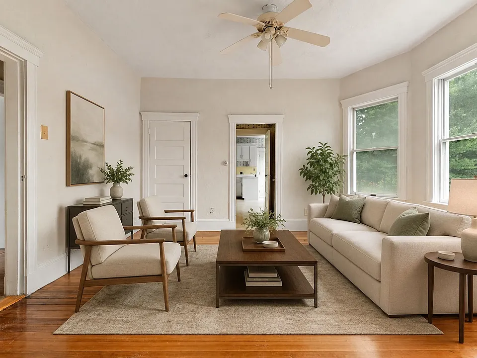 35 Heron St #1