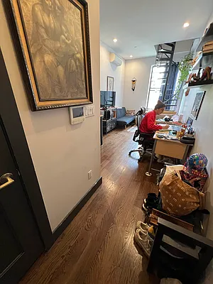 Rented by Delmark Realty LLC | media 22