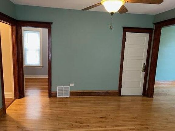 4th image of 3429 W McLean Ave #2