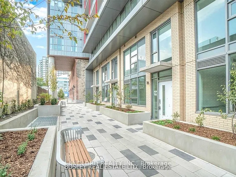 120 Parliament St #412 — Photo 31