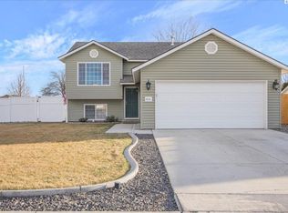 8214 Wenatchee Ct, Pasco, WA 99301