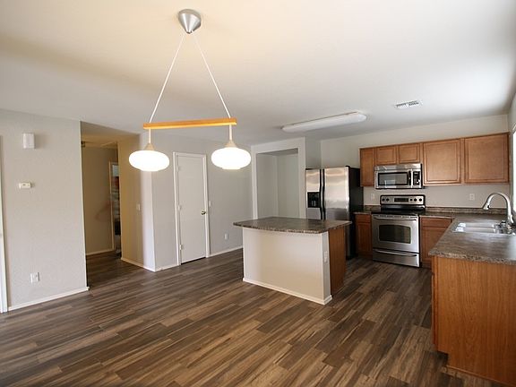 5th image of 6217 S 31st Dr