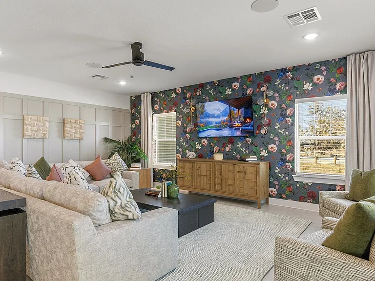 Whispering Pointe Apartments — Photo 62