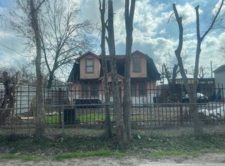 310 Hambrick Rd, Houston, TX 77060