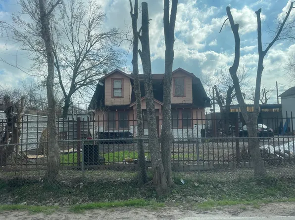 310 Hambrick Rd, Houston, TX 77060