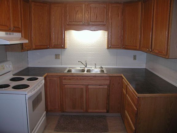 3rd image of 1113 Loftin Dr