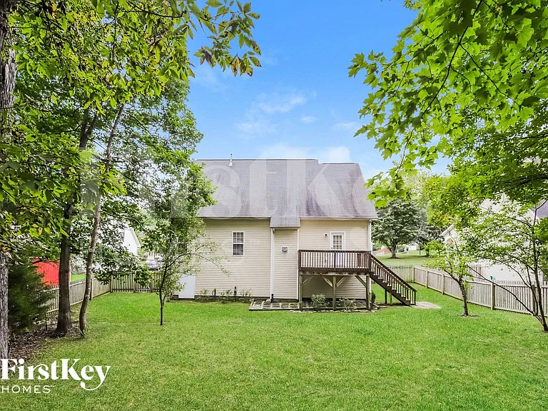 2285 Glen Cove Way — Photo 15