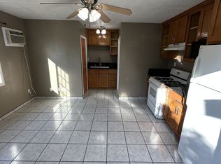 1069 E Ridgewood St, Long Beach, CA 90807