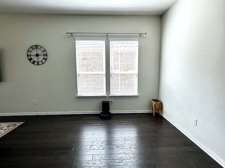 2509 Temple Dr — Photo 11