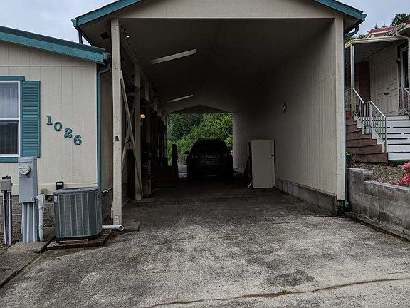 Car/RV Port with hook ups