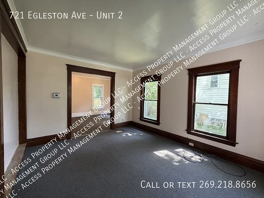Large one-bedroom apartment Heat included! — Photo 1
