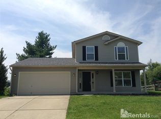 3305 Whispering Woods Dr, Amelia, OH 45102