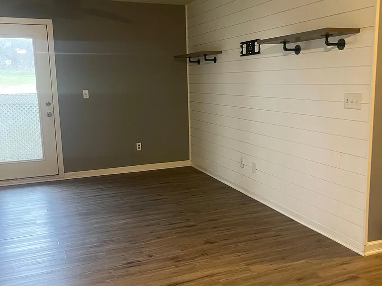 10260 Crossbow Ct — Photo 6