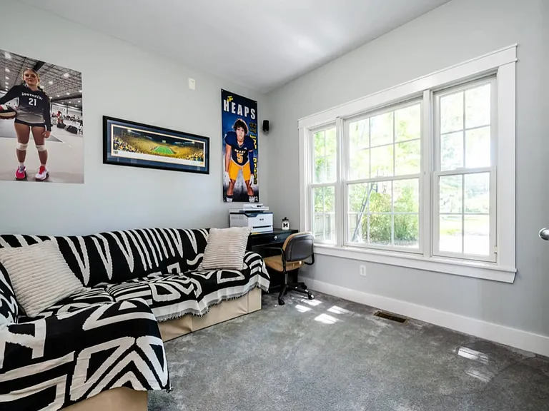 2687 Niles Rd — Photo 13